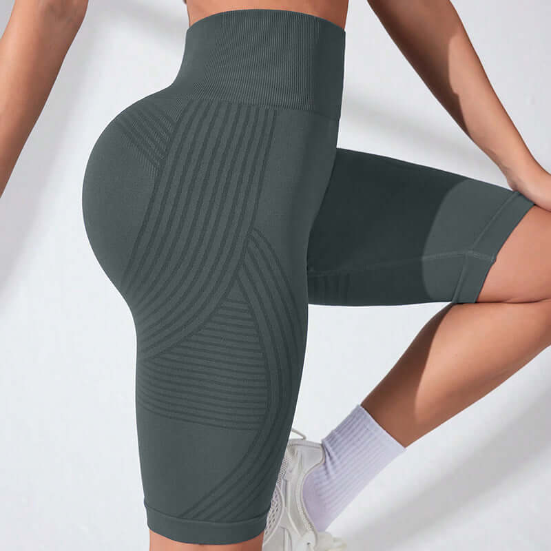 Seamless High-Waist Fifth Yoga Pants – Hip-Lifting Peach Fit in dark gray, showcasing a hip-lifting design and high-compression waistband.