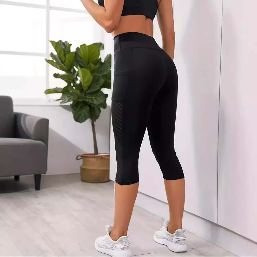 3/4 Color-Contrast Slim Leggings – High-Rise Belly Support worn by a woman from the back, showcasing the fit and design.