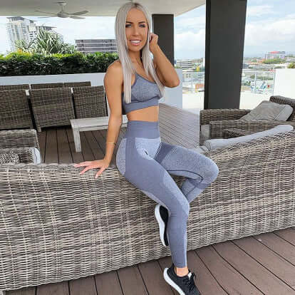 Lively Yoga Fitness Vest with Color Contrast Bra – Women's Activewear, Shop Women’s Activewear Australia at Layna.com.au